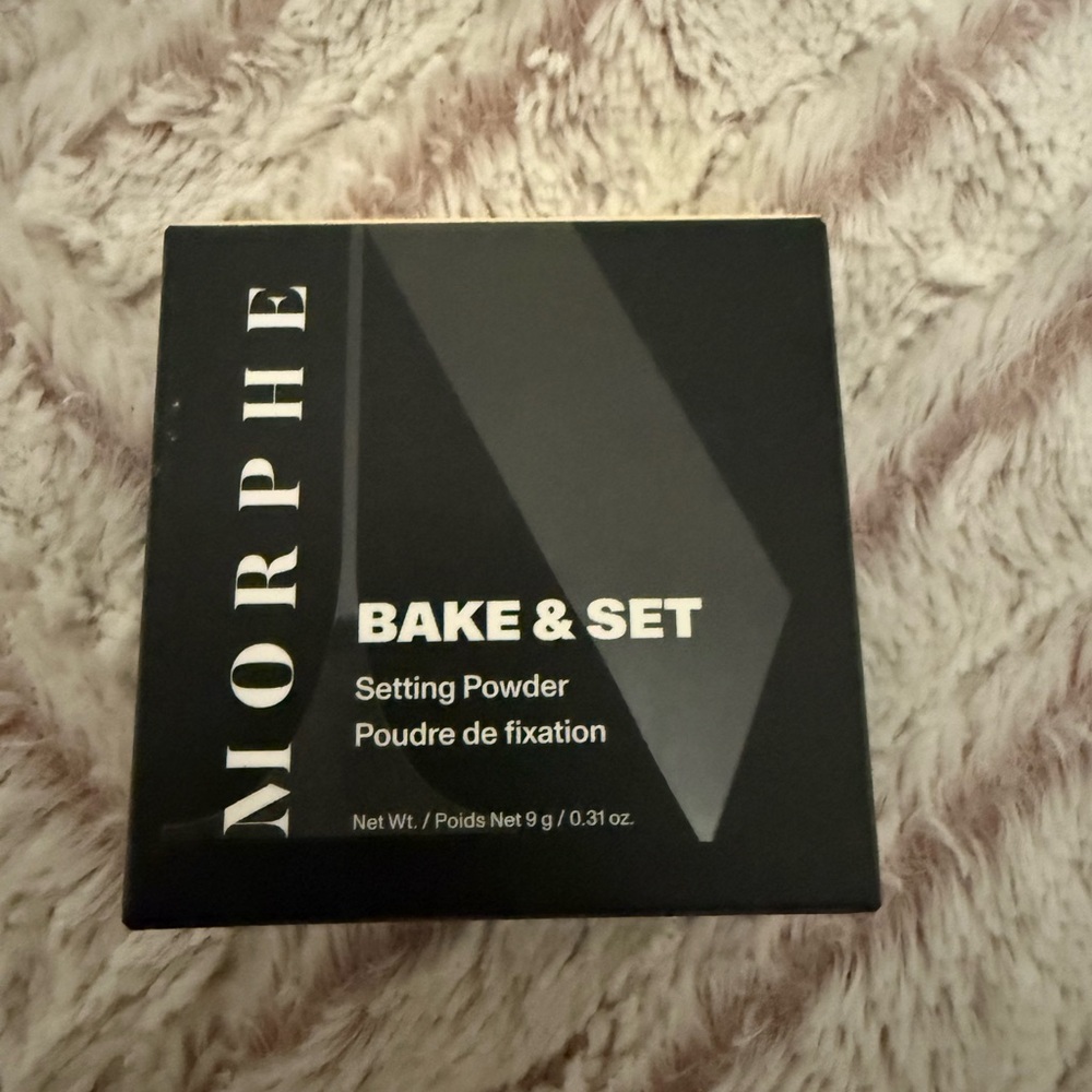 Morphe Bake & Set Setting Powder in Banana